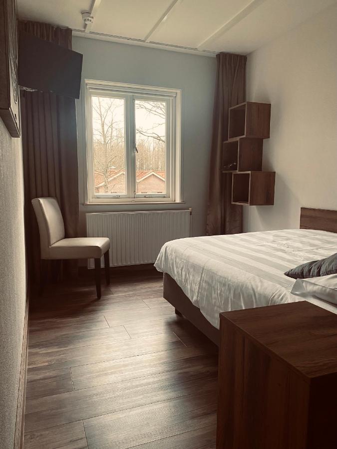 Hotel Kasteel De Essenburgh Hierden Bagian luar foto