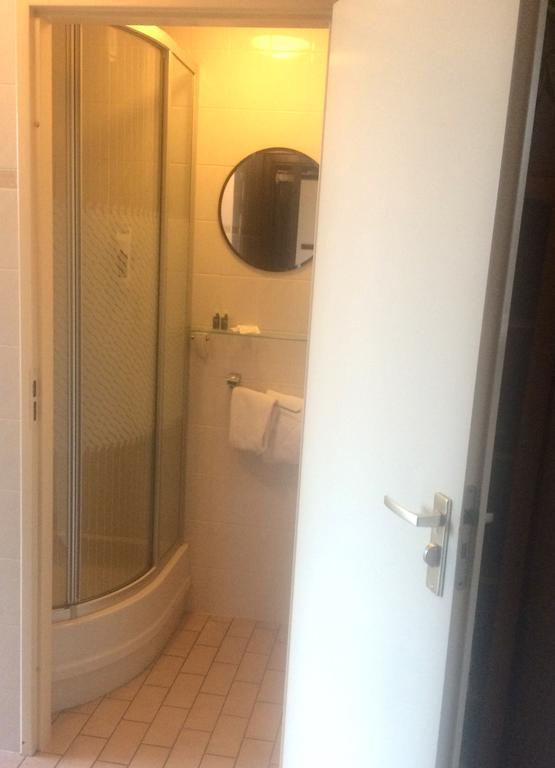 Hotel Kasteel De Essenburgh Hierden Bagian luar foto