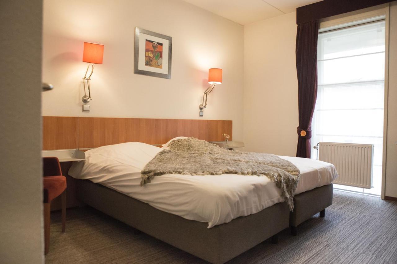 Hotel Kasteel De Essenburgh Hierden Bagian luar foto